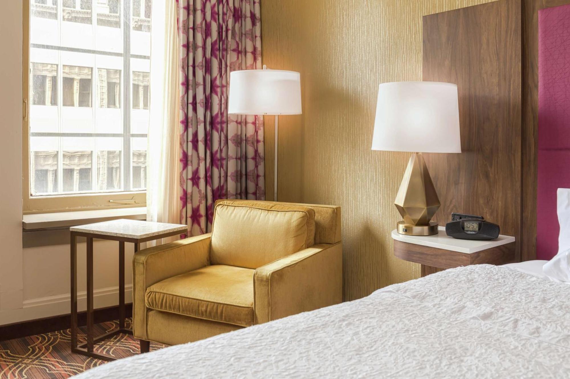 Hampton Inn Majestic Chicago Theatre District Exteriör bild
