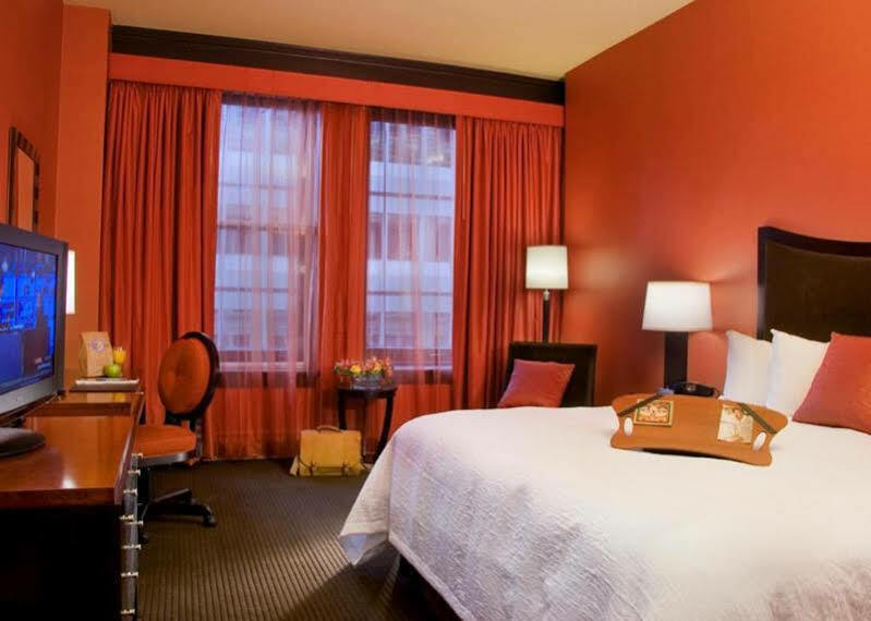 Hampton Inn Majestic Chicago Theatre District Exteriör bild